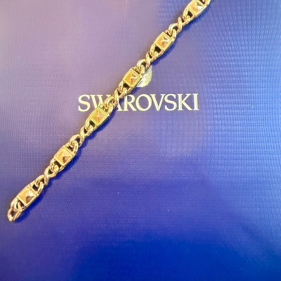 Vintage Gold Authentic Swan Swarovski Multi Crystals Bracelet - Picture 2 of 8